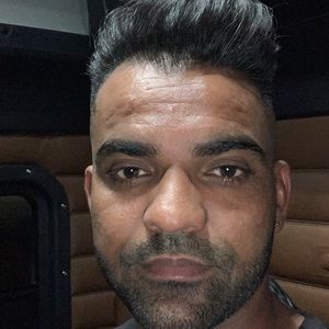 Meet your Posher, Harminder